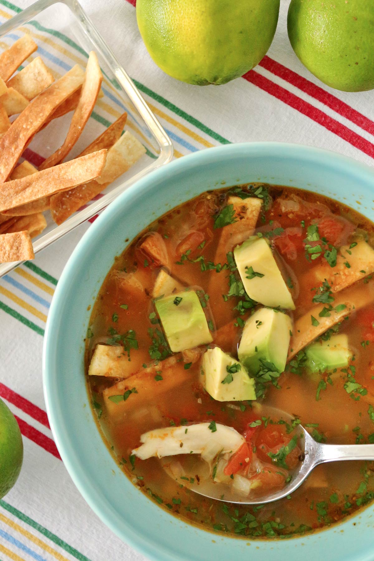 Sopa de Lima: Sup Ayam dan Tomat Khas Semenanjung Yucatan