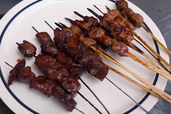 Zebu Brochettes: Tusuk Daging Zebu Khas Madagaskar