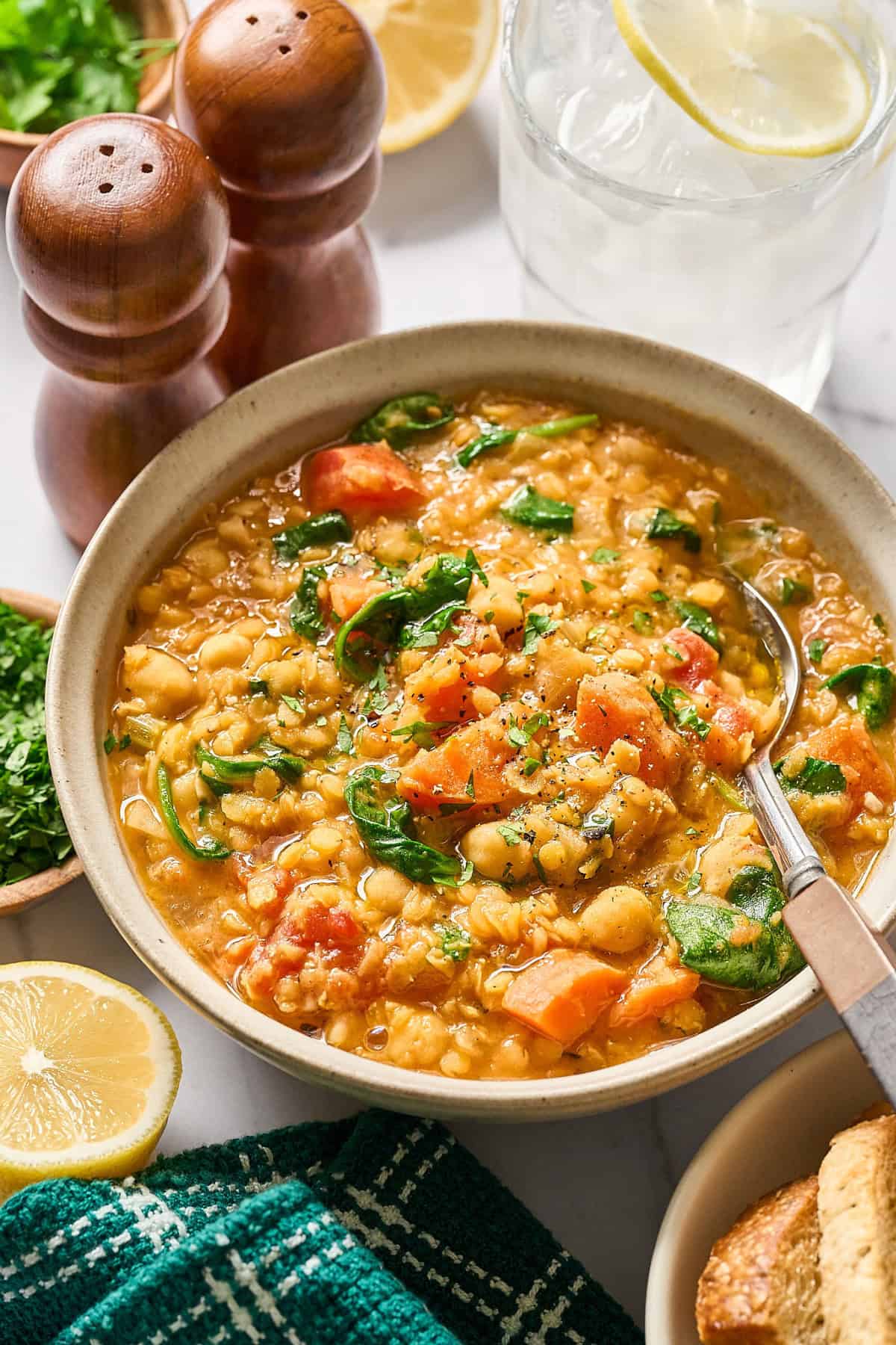 Lentil Dahl: Sup Kacang Lentil Kaya Protein untuk Menu Sehat